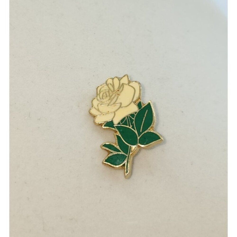 Emblematic Rodney Ontario‎ Canada Flower Enamelled Lapel Pin White Rose